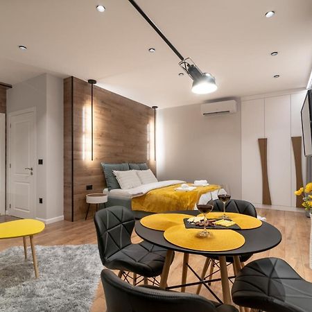 Enjoy Studio Varna Esterno foto