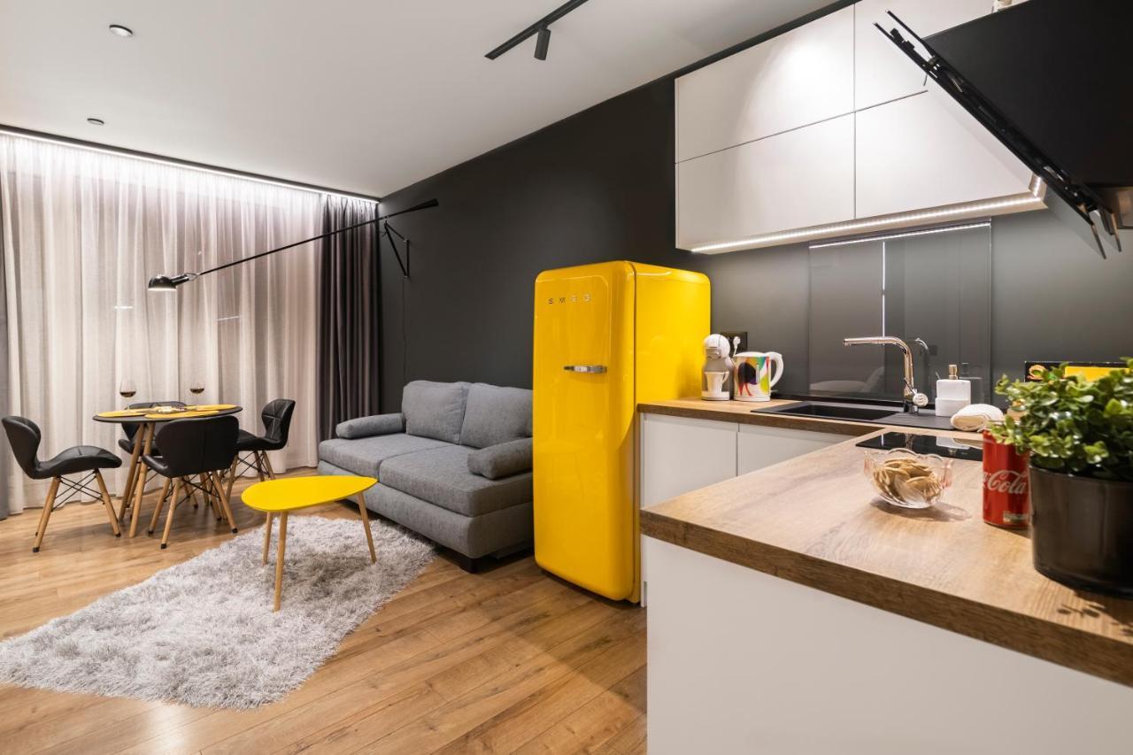 Enjoy Studio Varna Esterno foto